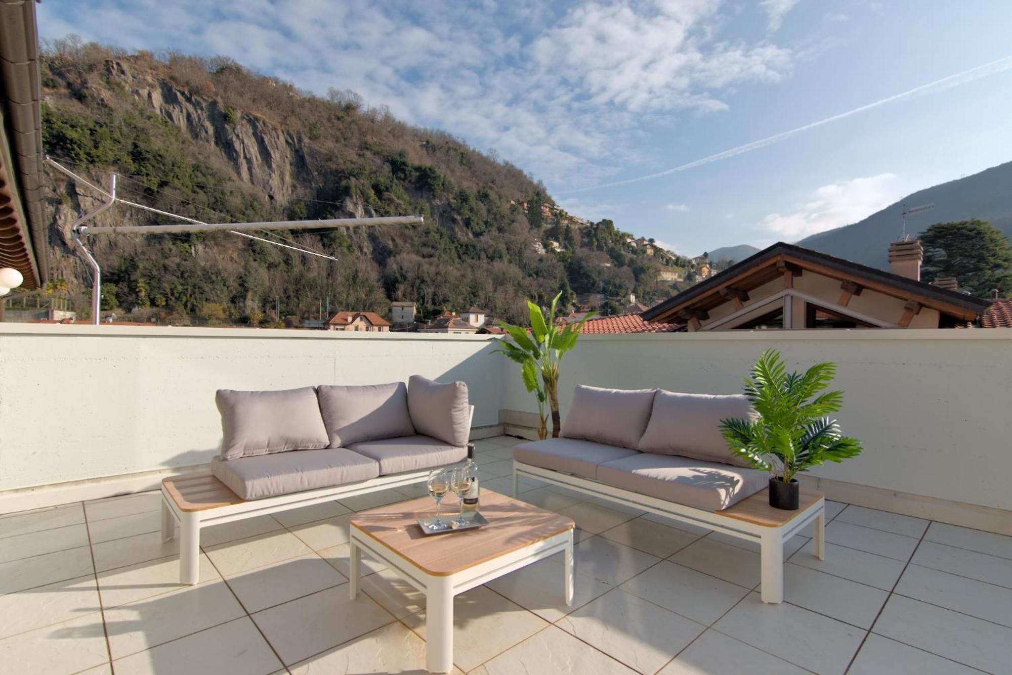 Golfo Gabella Lake Resort Maccagno Exterior photo