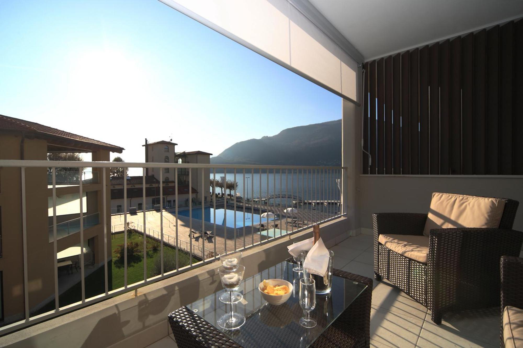 Golfo Gabella Lake Resort Maccagno Room photo