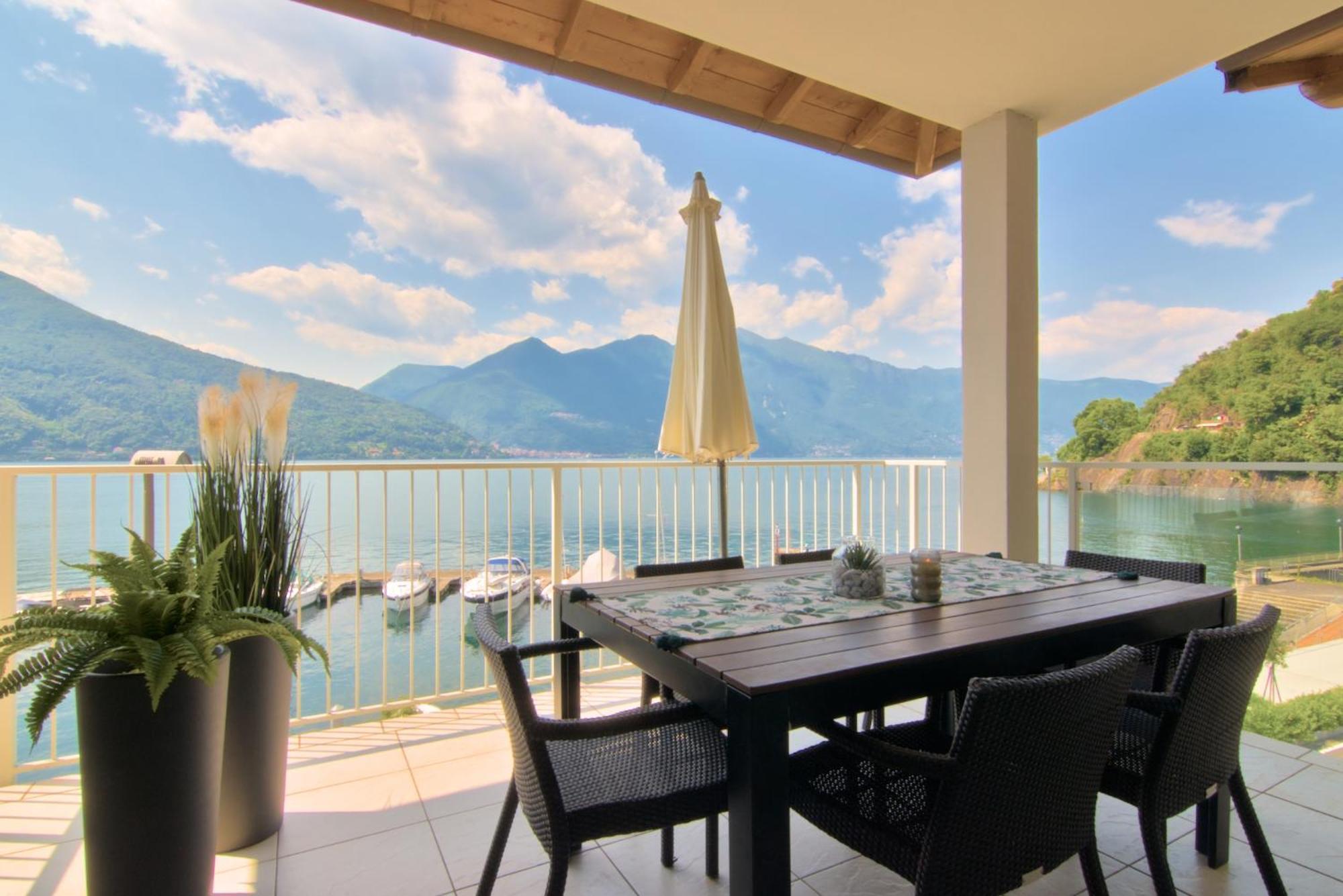 Golfo Gabella Lake Resort Maccagno Room photo