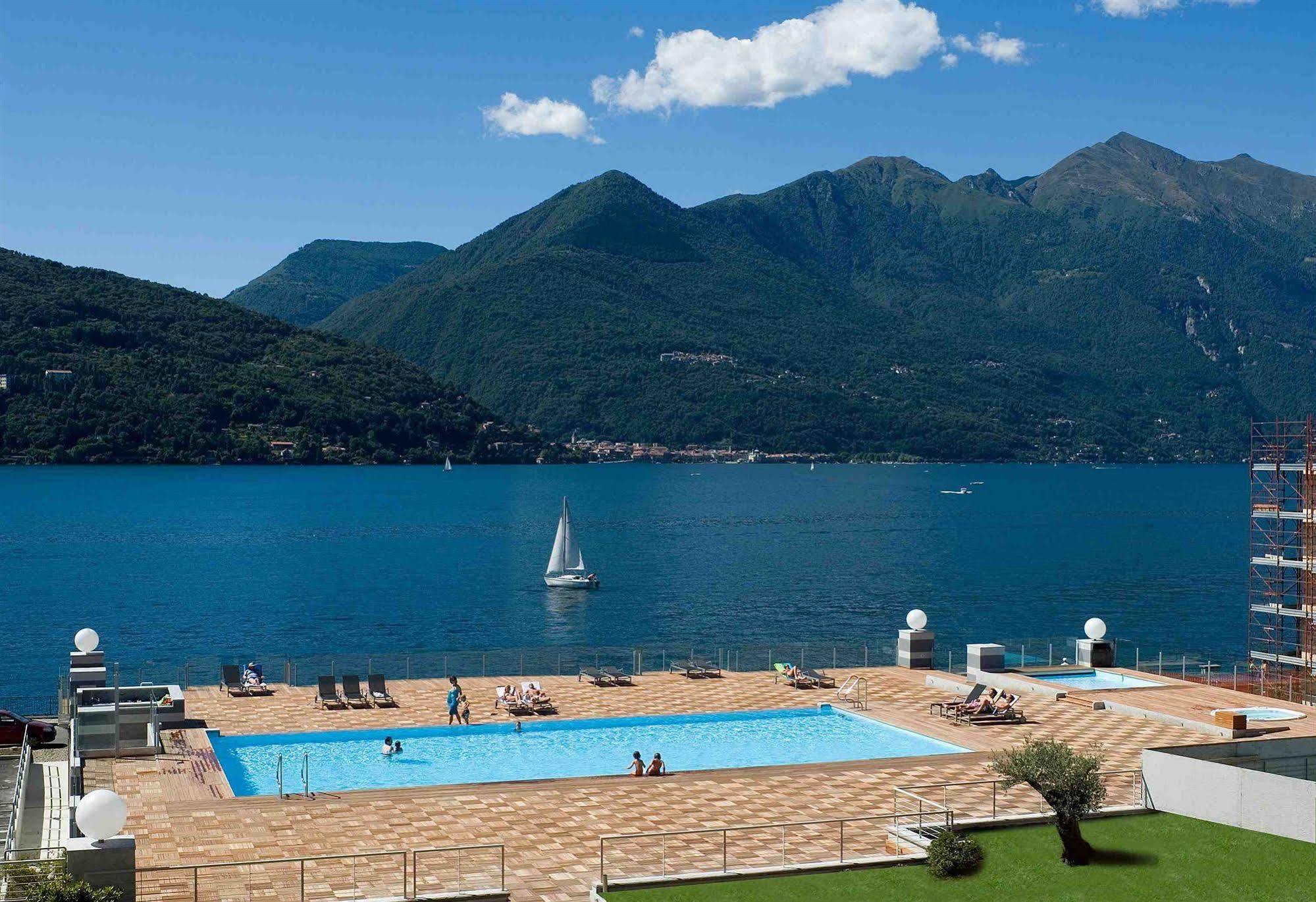 Golfo Gabella Lake Resort Maccagno Exterior photo